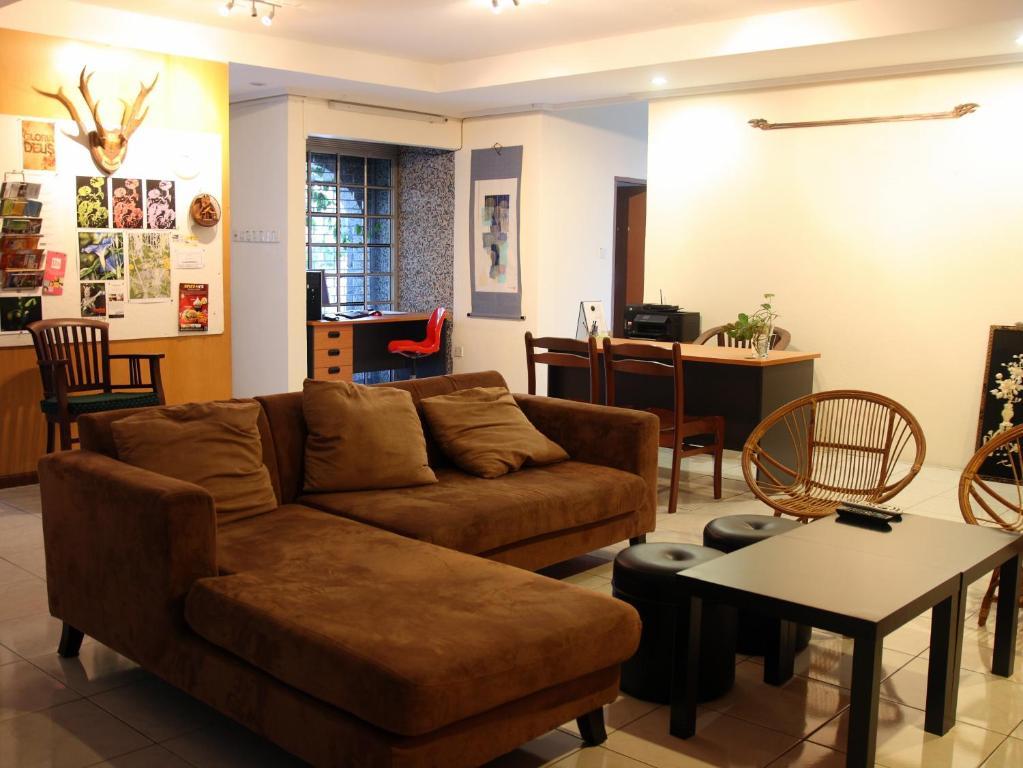 Morning Glory Guest House Kuching Ngoại thất bức ảnh